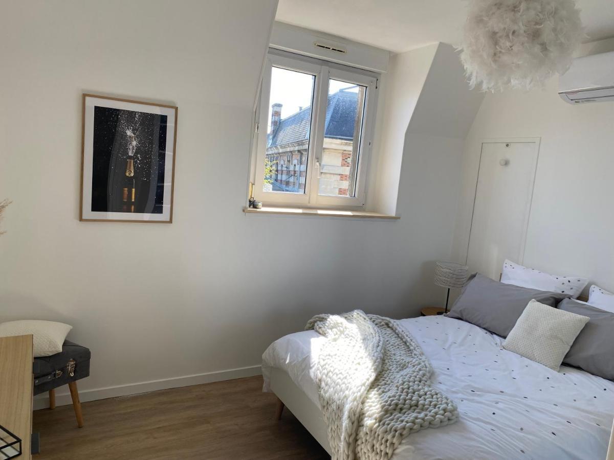 L'Elegant: 80M2 Vue Sur Vignoble Au Centre D'Epernay!! Apartment Exterior photo